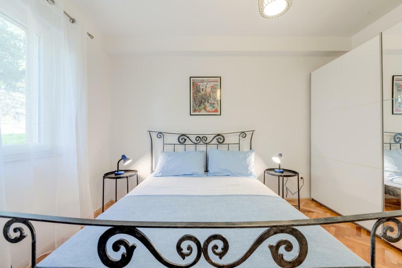Apartmani Mirta Omiš Exterior foto