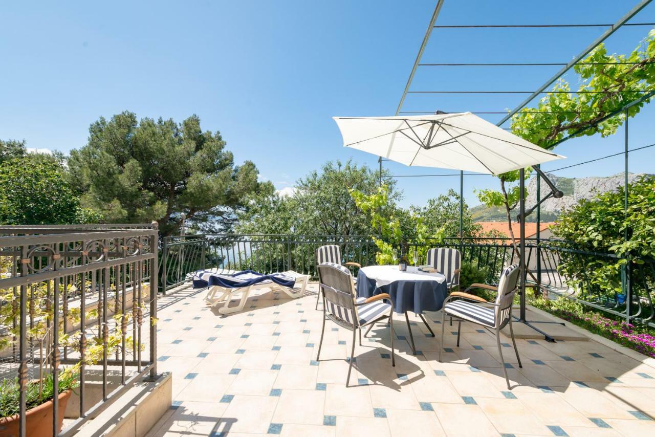 Apartmani Mirta Omiš Exterior foto