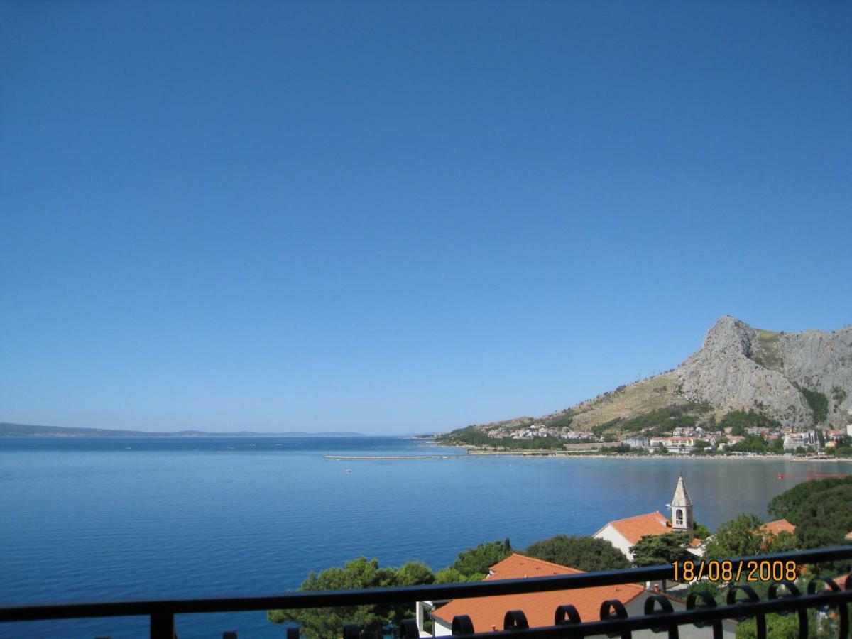 Apartmani Mirta Omiš Exterior foto